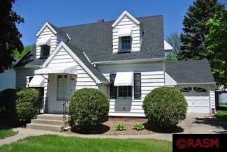 404 W 4th St, Winthrop, MN 55396