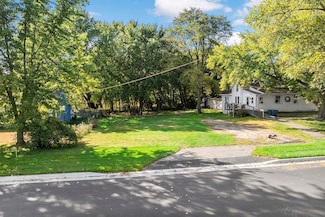 219X 12th St, White Bear Lake, MN 55110
