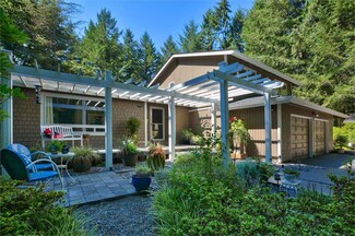 10119 74th Ave NW, Gig Harbor, WA 98332