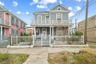 2010 Rosenberg St, Galveston, TX 77550