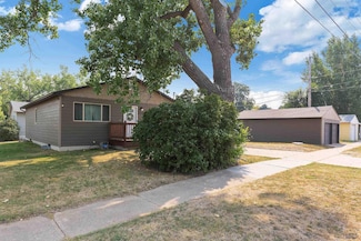 2104 Prairie Ave, Rapid City, SD 57701