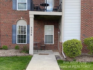 3254 Primrose Ln, Ypsilanti, MI 48197