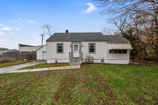 8119 Rutledge St, Merrillville, IN 46410