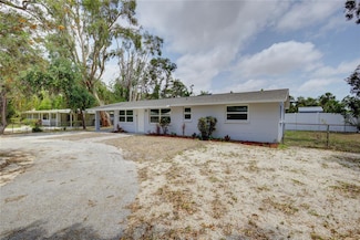 2608 Browning St, Sarasota, FL 34237