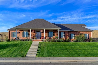 732 Links View Dr, Cody, WY 82414