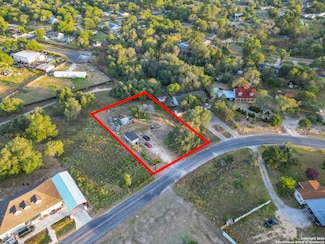 23027 White Hickory, Elmendorf, TX 78112