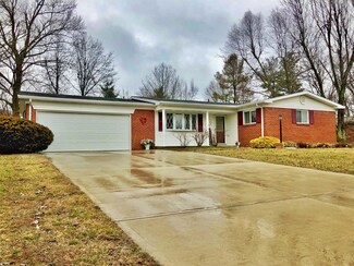 520 Clearview Ln, Versailles, IN 47042