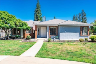 8495 N Calaveras St, Fresno, CA 93711