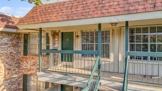 845 Augusta Dr Unit 42, Houston, TX 77057