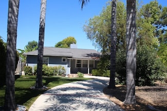 22703 Sylvan St, Woodland Hills, CA 91367