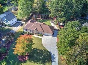 427 Picketts Lake Dr, Acworth, GA 30101
