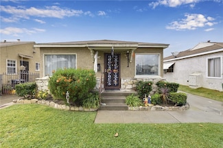 3061 Golden Ave, Long Beach, CA 90806
