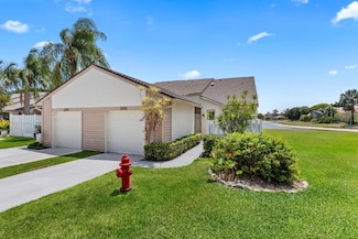 12235 Forest Greens Dr, Boynton Beach, FL 33437