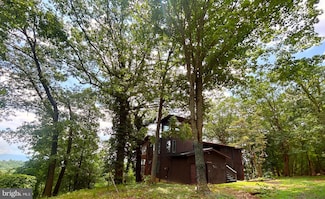 53 Leigh Ct, Basye, VA 22810