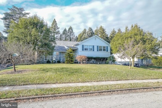 245 Barclay Cir, Cheltenham, PA 19012