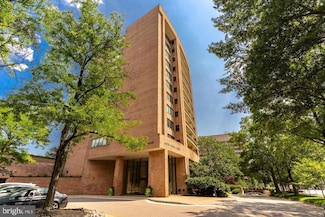 1805 Crystal Dr Unit 1104S, Arlington, VA 22202