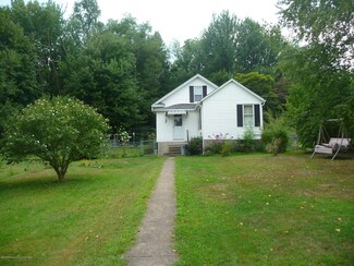 909 Union St, Taylor, PA 18517