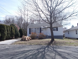 72 Welland Ave, Waterbury, CT 06708