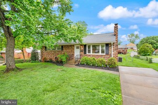 5301 Nutting Dr, Springfield, VA 22151