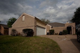 6318 Crakston St, Houston, TX 77084