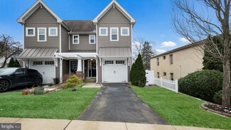 24 W 6th St, Media, PA 19063