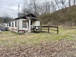 100 Rainey St, Mount Pleasant, TN 38474