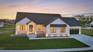 18167 NW Alderleaf Dr, Clive, IA 50325