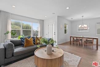 8107 Yorktown Ave, Los Angeles, CA 90045
