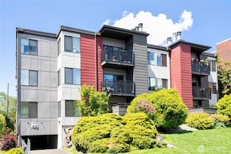 613 4th Ave W Unit 202, Seattle, WA 98119