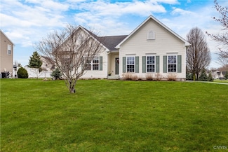 22 Silversides Way, Baldwinsville, NY 13027