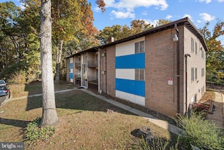 2310 Ewing Ave Unit 204, Suitland, MD 20746