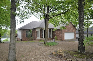 3 Evelynia Cir, Bella Vista, AR 72715
