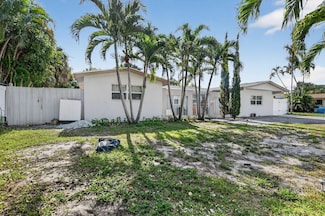 256 SW 11th Place, Boca Raton, FL 33432