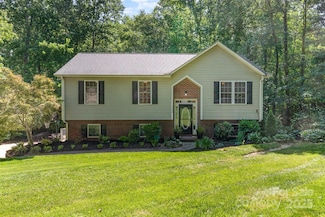 4700 Hickory Grove Rd, Mount Holly, NC 28120