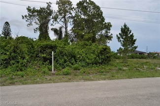 57 Curtis Ave S, Lehigh Acres, FL 33976
