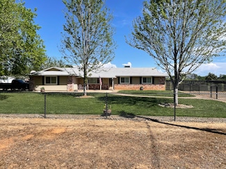 6679 Meadowlark Ln, Anderson, CA 96007