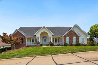 453 Eagle Pointe Landing Dr, Eureka, MO 63025