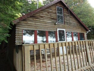 33 Juanita Ln, Abbot, ME 04406