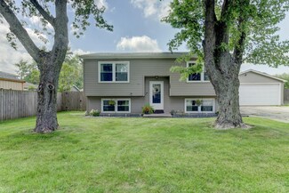 588 Driftwood Ct, Lowell, IN 46356