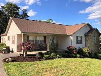 723 Emerald Ave, Kodak, TN 37764
