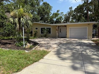 2311 52nd Avenue Dr W, Bradenton, FL 34207