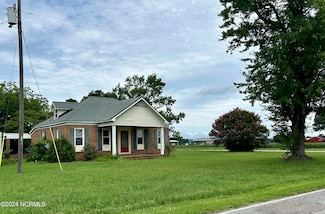 3564 David Brown Rd, Oak City, NC 27857
