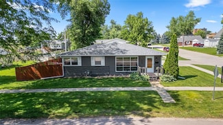 703 W 2nd St, Madrid, IA 50156