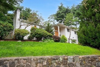 33 Sky View Cir, Newton Center, MA 02459