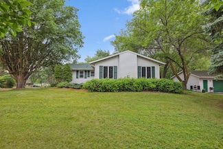 8685 79th St NW, Annandale, MN 55302
