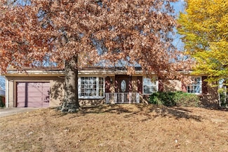 3 Marie Dr, Jeannette, PA 15644