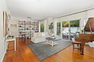 8619 Via Mallorca Unit C, La Jolla, CA 92037