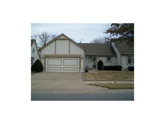 8801 Crysler Ave, Kansas City, MO 64138