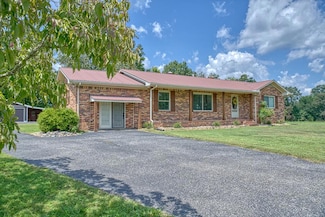 244 Bob Johnson Ln, Cookeville, TN 38501