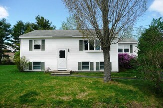 41 Northwood Rd, Yarmouth, ME 04096